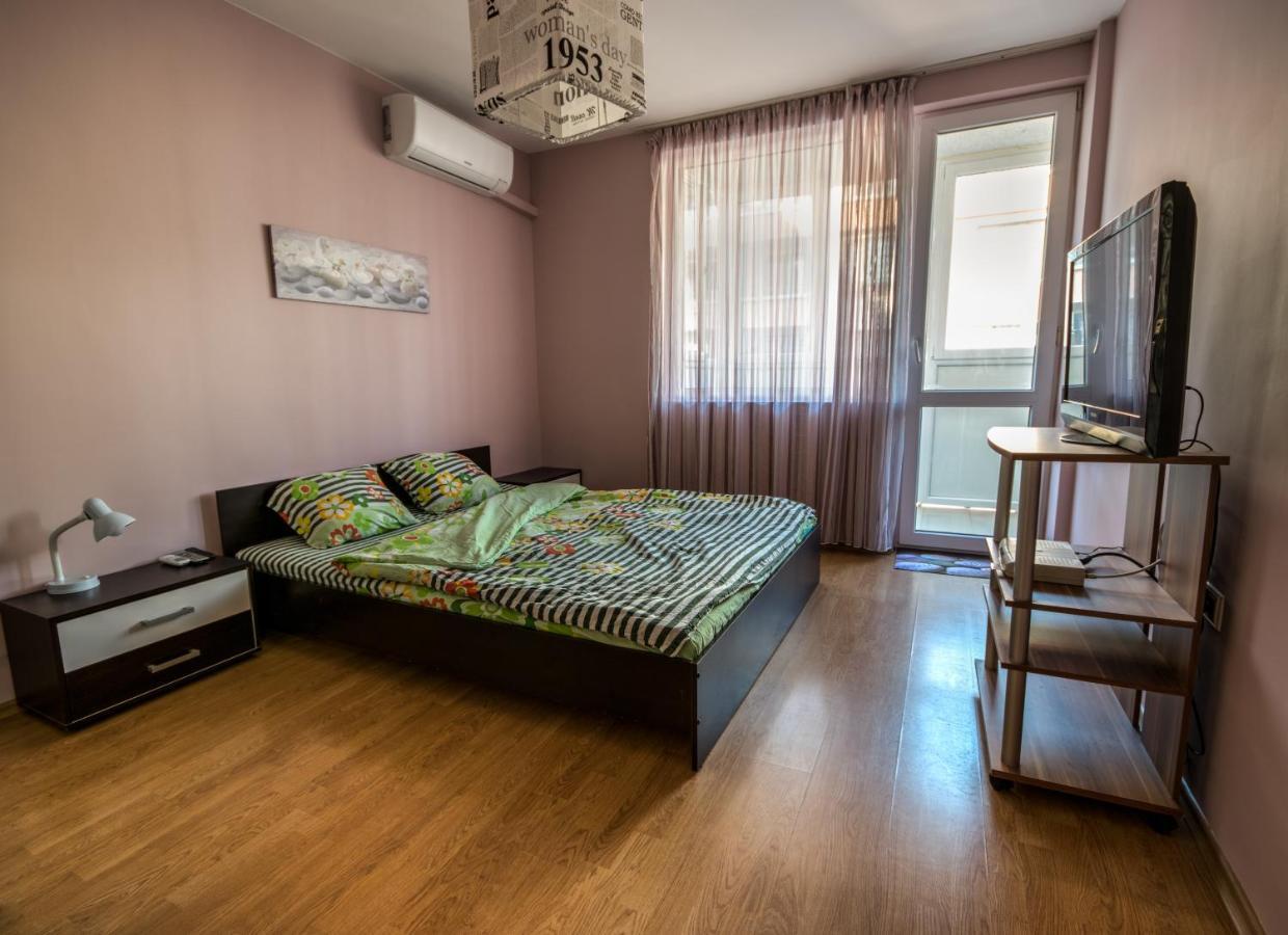 Great Apartment Near The Sea,Central Place! Burgas Exterior photo